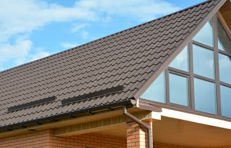 3 benefits professional roof cleaning
